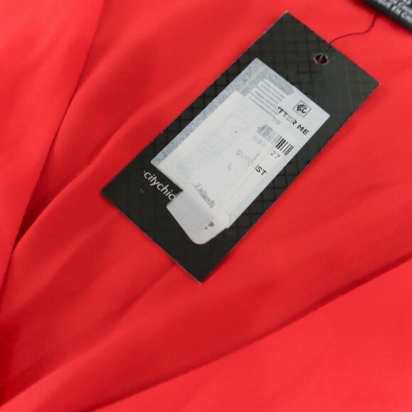 NEW City Chic Bright Red Wrap Front Ruffle Hem Dress Short Sleeve Size US 20 - Picture 4 of 9